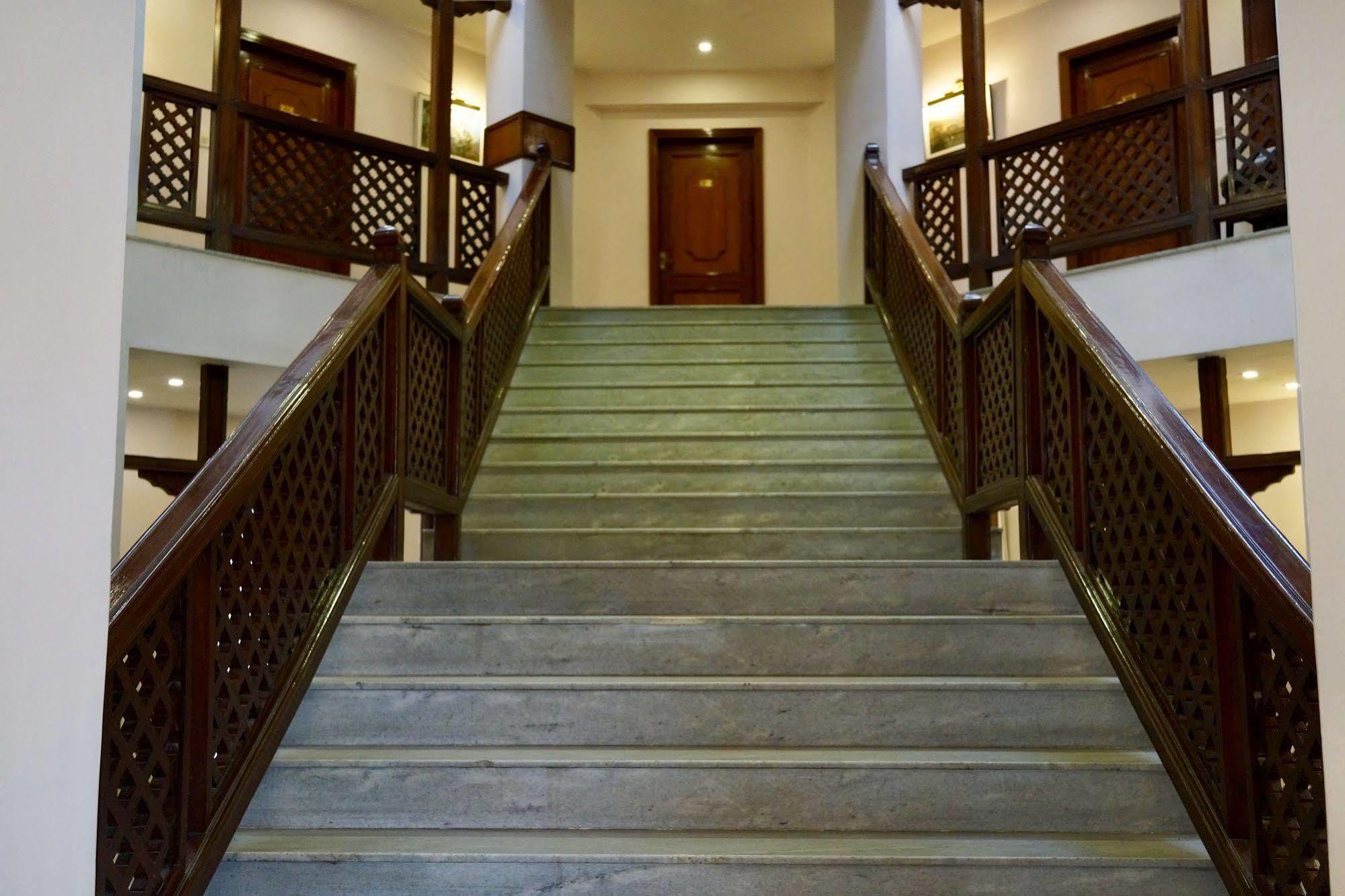 Marcopolo Business Hotel Katmandou Extérieur photo